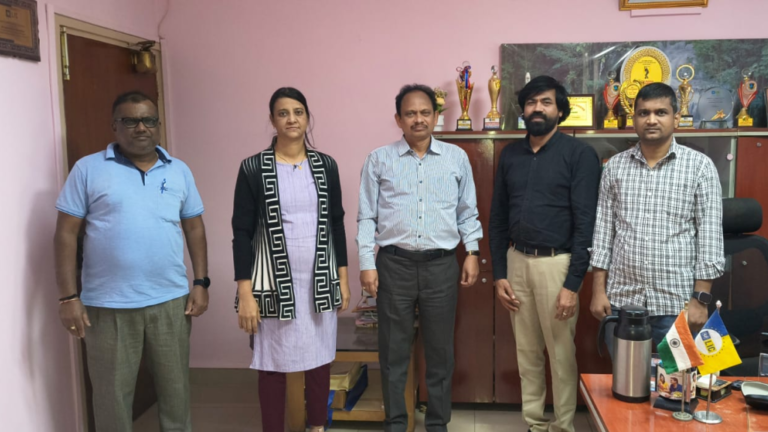 Newly Formed Divisional Team Meets Senior Divisional Manager